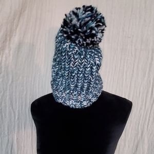 Hollister Pom Pom Hat
